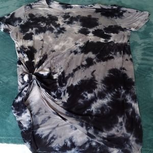 Acid wash tee
